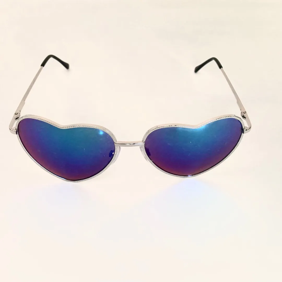 Heart Shaped Silver Rim Blue Mirrored Sunglasses photo 1