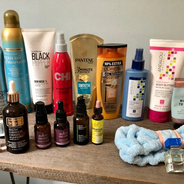 Decluttering My Toiletries photo 1
