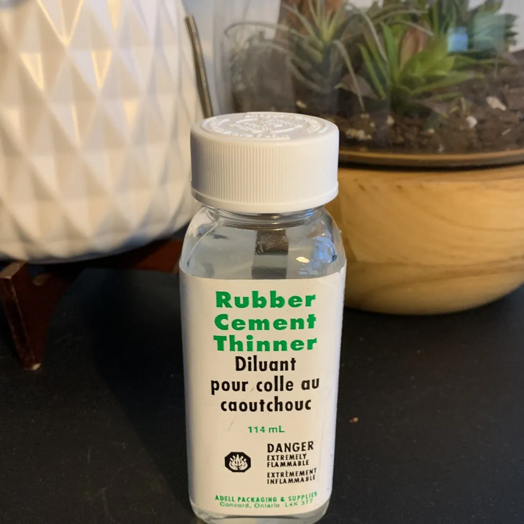 FREE 💜 Rubber Cement Thinner photo 1