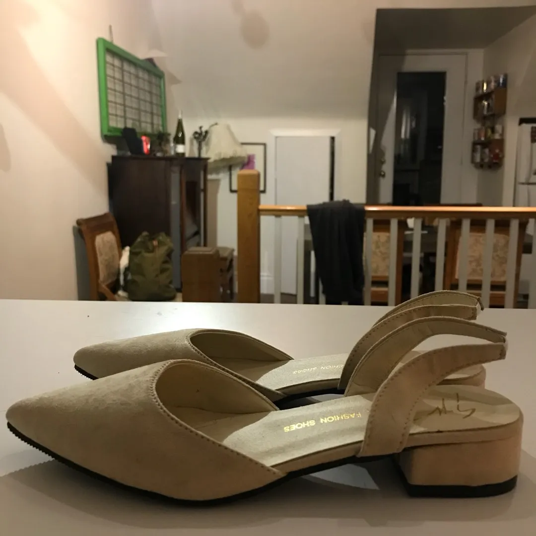 Women’s Shoes photo 1