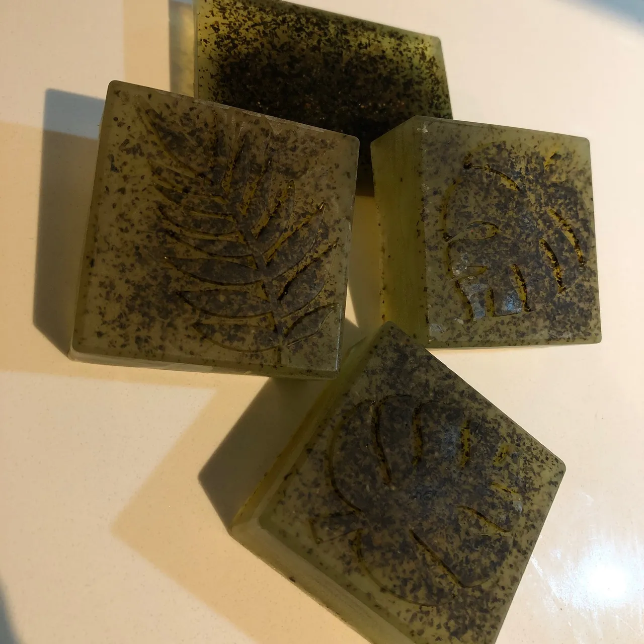 Green tea and raspberry soap photo 1