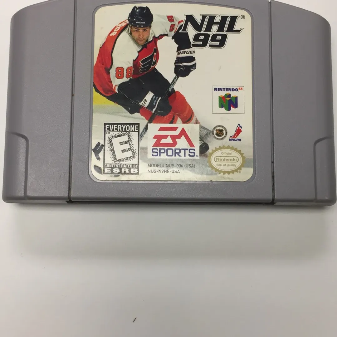 Nintendo 64 NHL 99 photo 1
