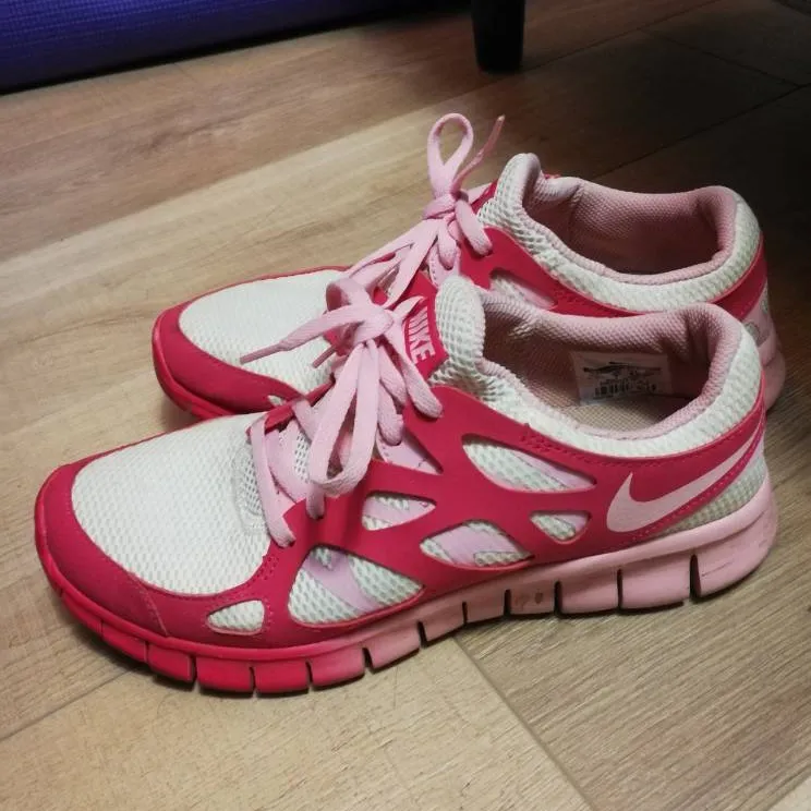 Pink Nike Sneakers photo 1