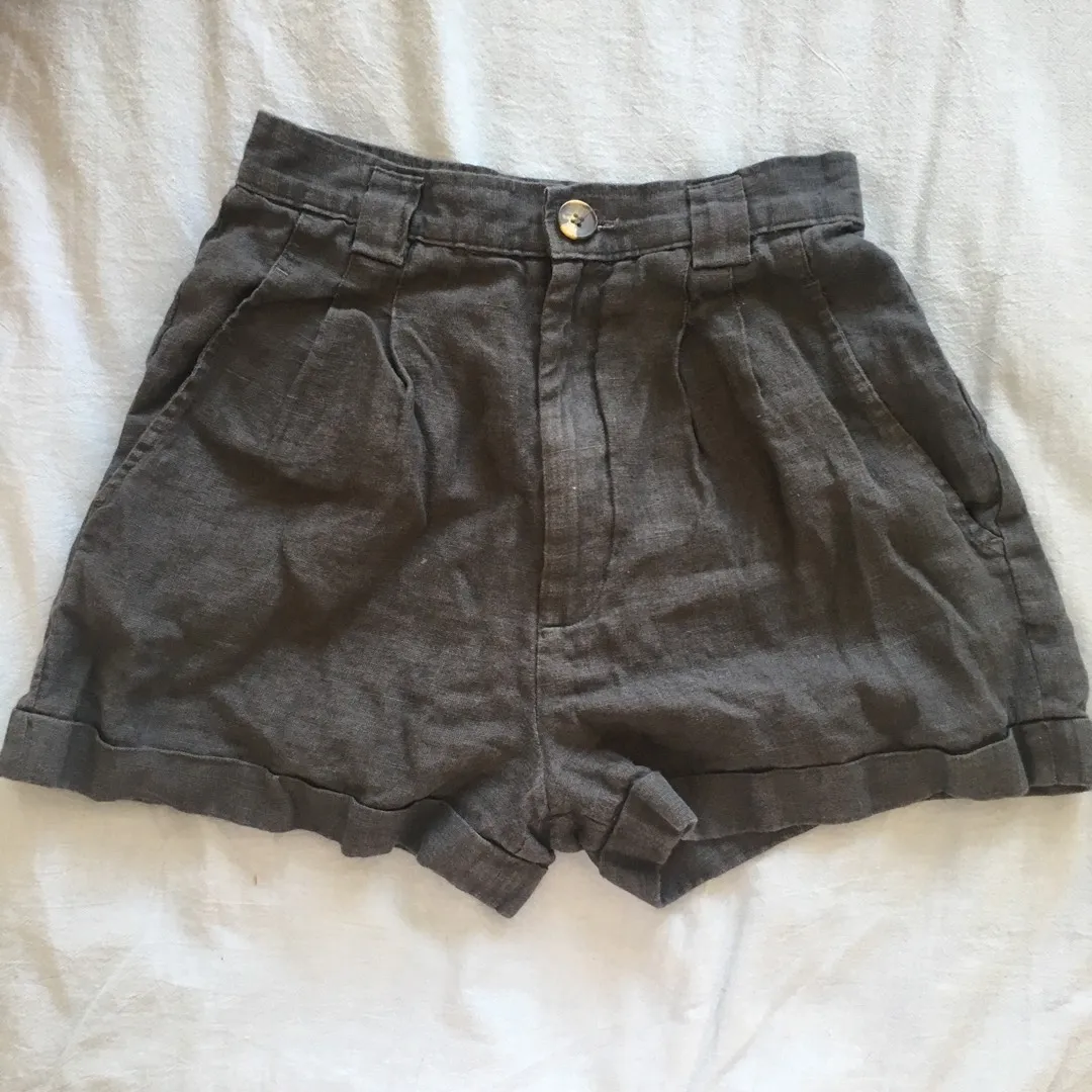 American Apparel linen shorts photo 1