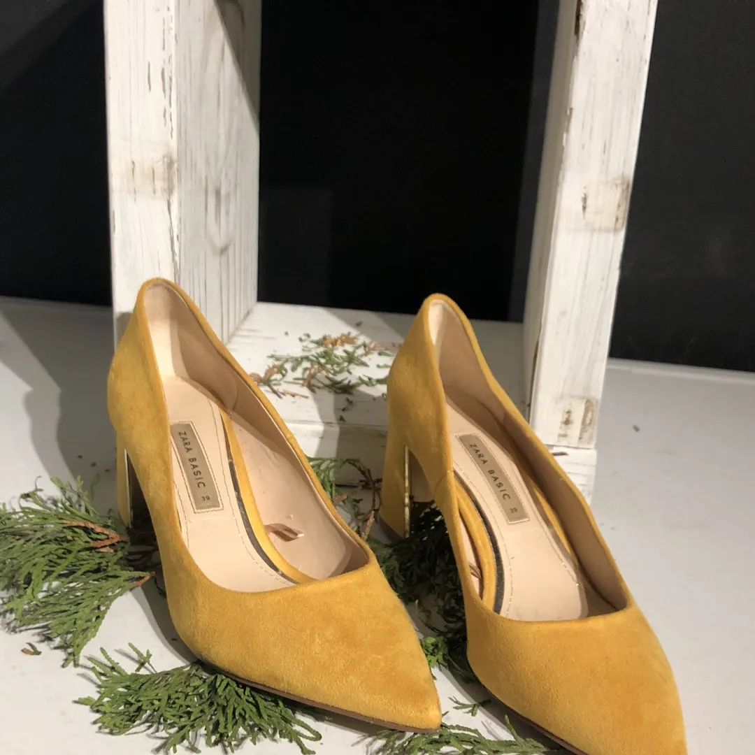 Yellow Zara Shoes - 8 photo 1