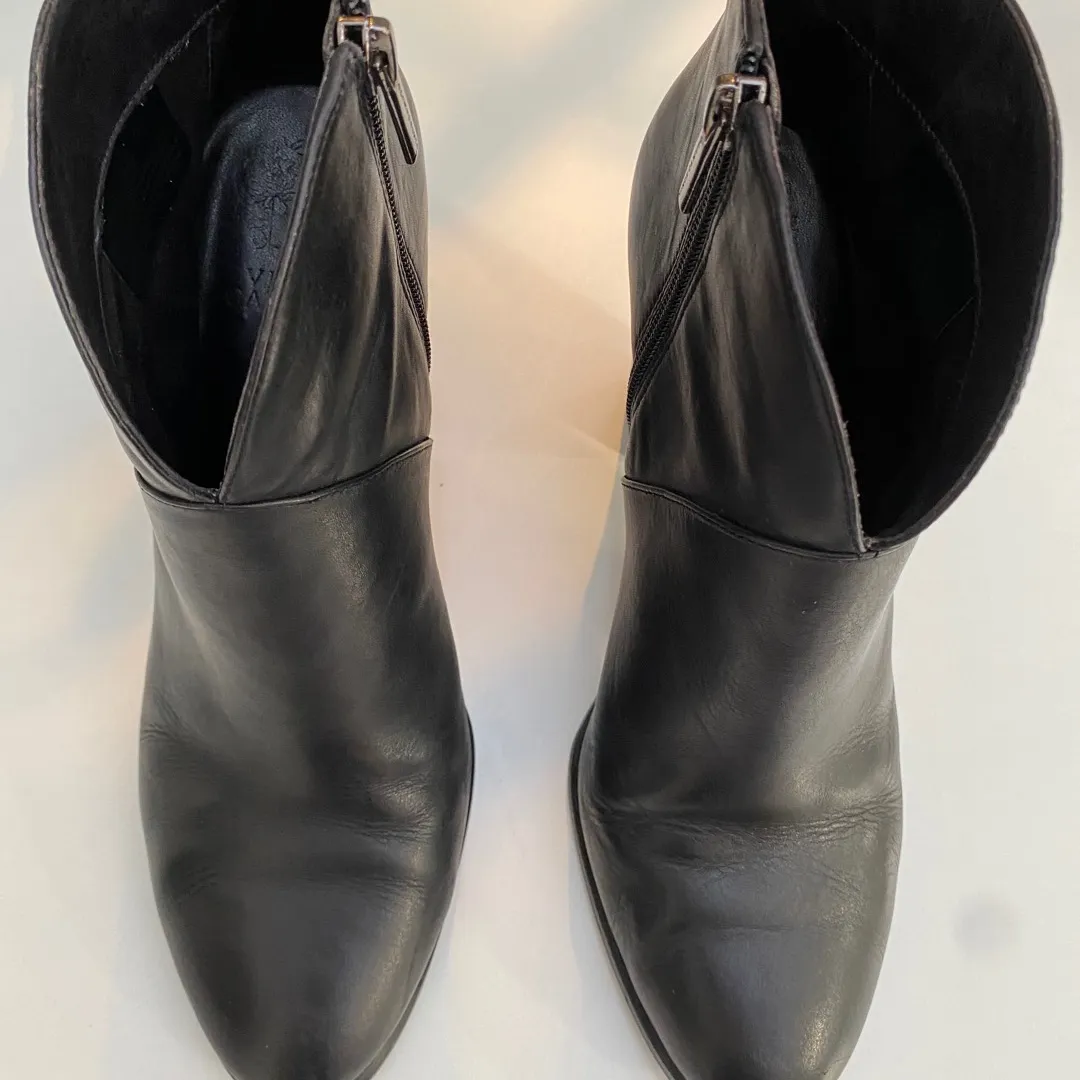 Vince Camuto Ankle Boots - UK 8 photo 5