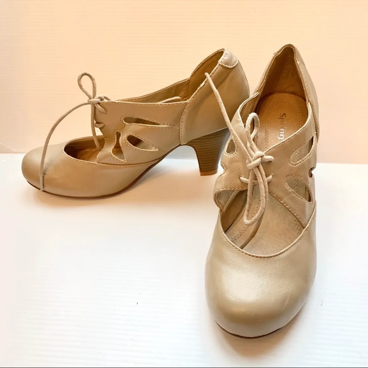 Size 7.5 ballerina heels  photo 1
