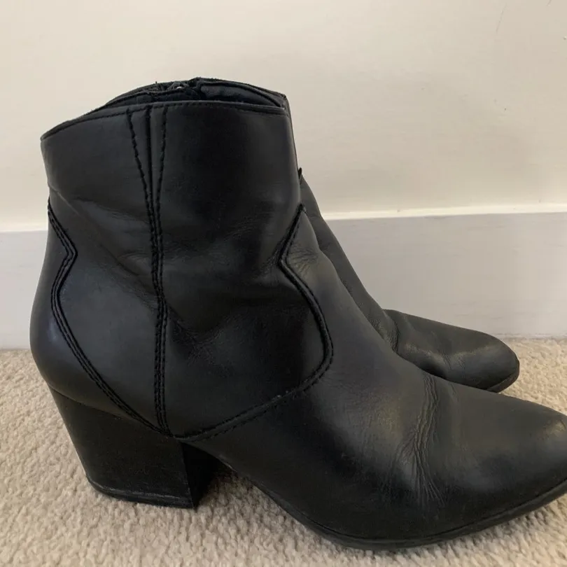 Aldo Boots Size 9 photo 5