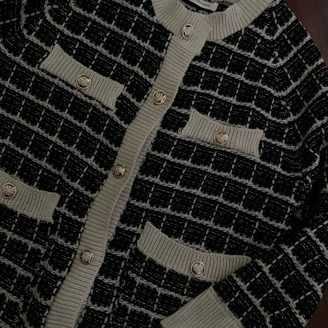 Chanel Style Cardigan Gold Buttons photo 1