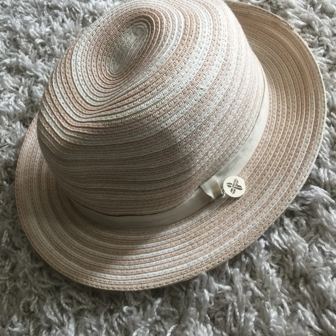 Armani Exchange Fedora-Style Hat photo 1
