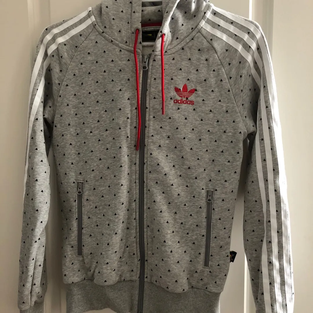 Adidas Pharell Williams hoodie, size XS photo 4