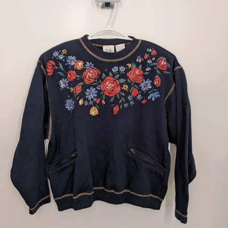 Vintage Floral Pullover Sweater photo 1