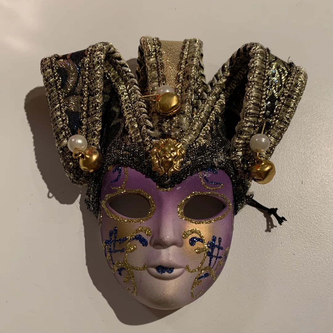 Masquerade Mask Decoration photo 1