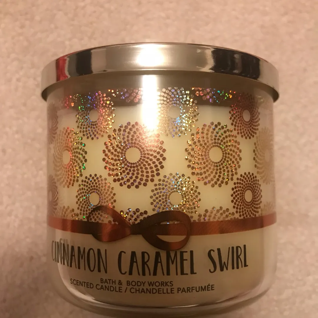 Candle - Cinnamon Caramel Swirl photo 1