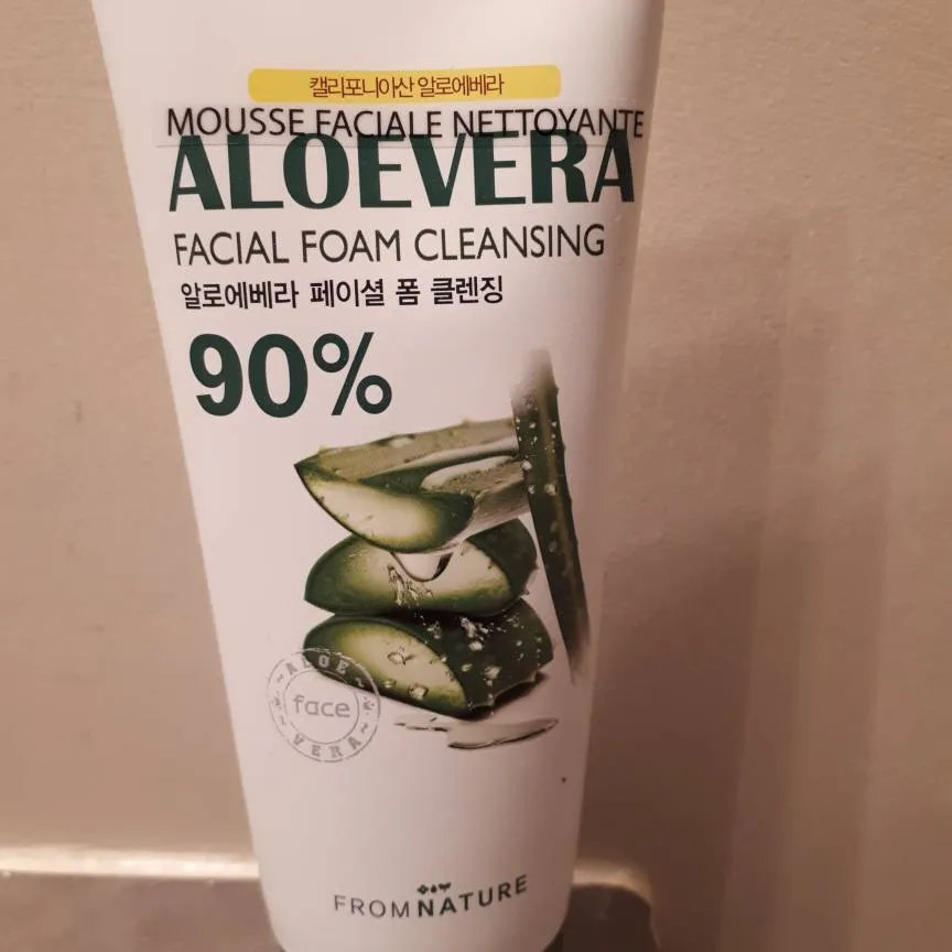 Korean Aloe Face Cleanser photo 1