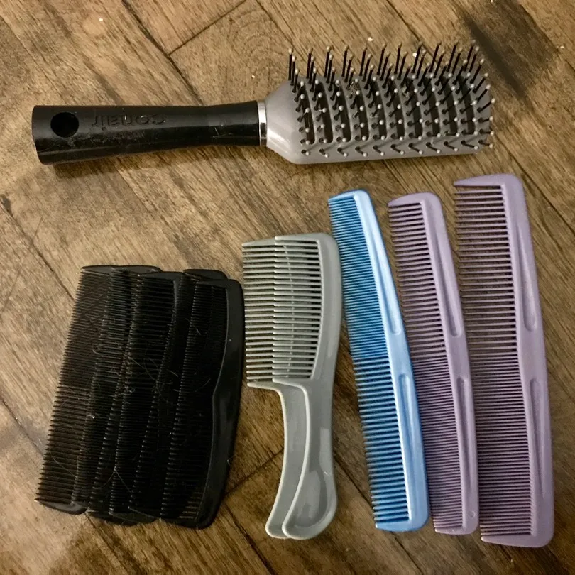 Combs And Brush photo 1