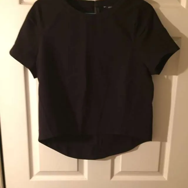 Size Medium RW&co Shirt photo 1