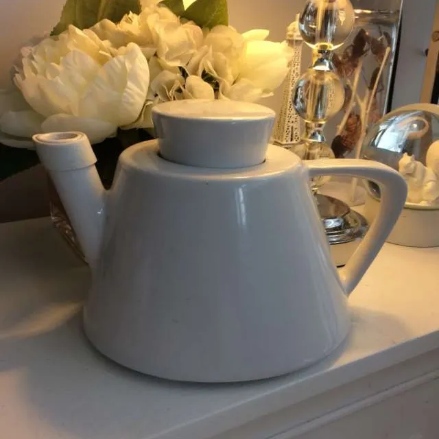 IKEA White Tea Pot photo 1