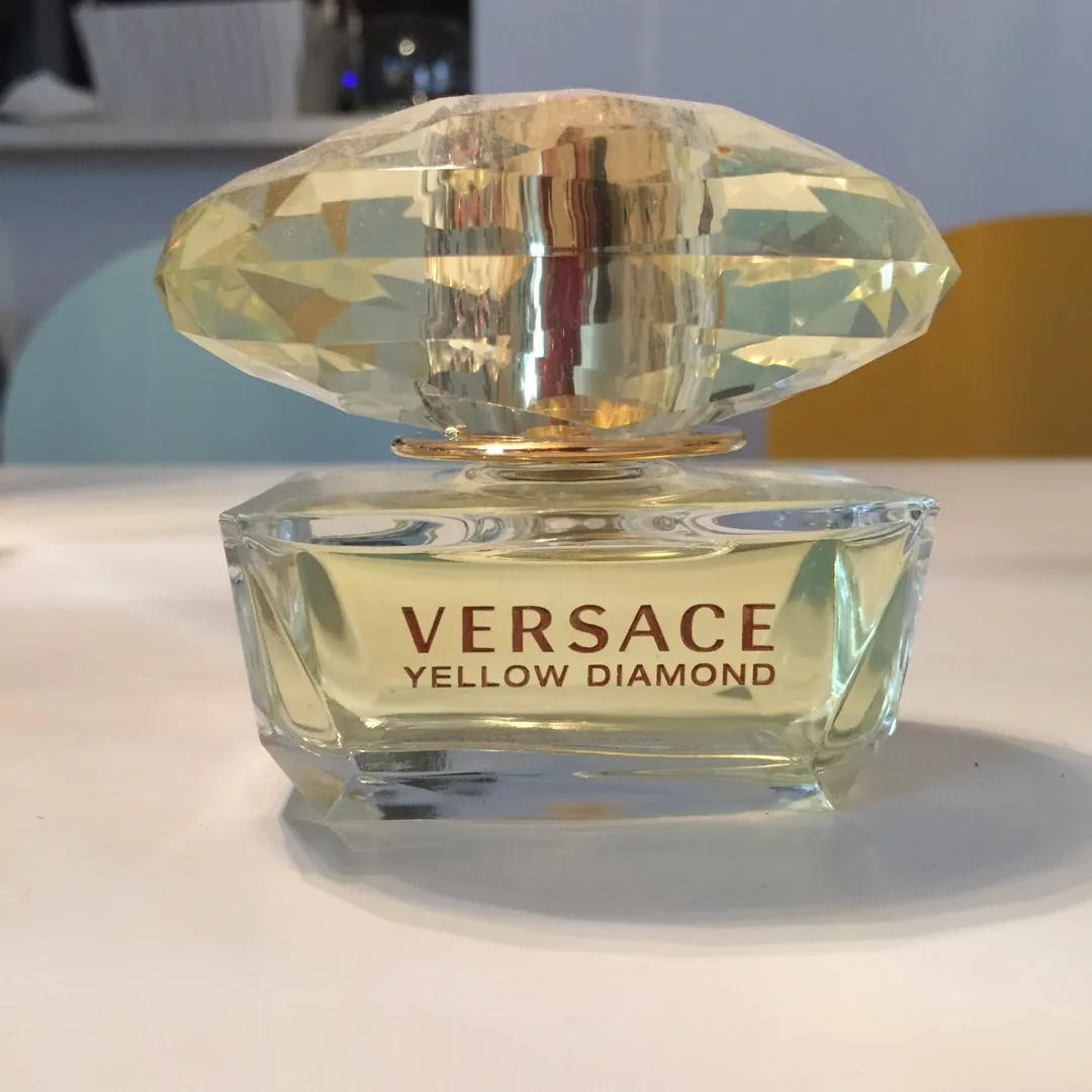 Versace Yellow Diamond Perfume photo 1