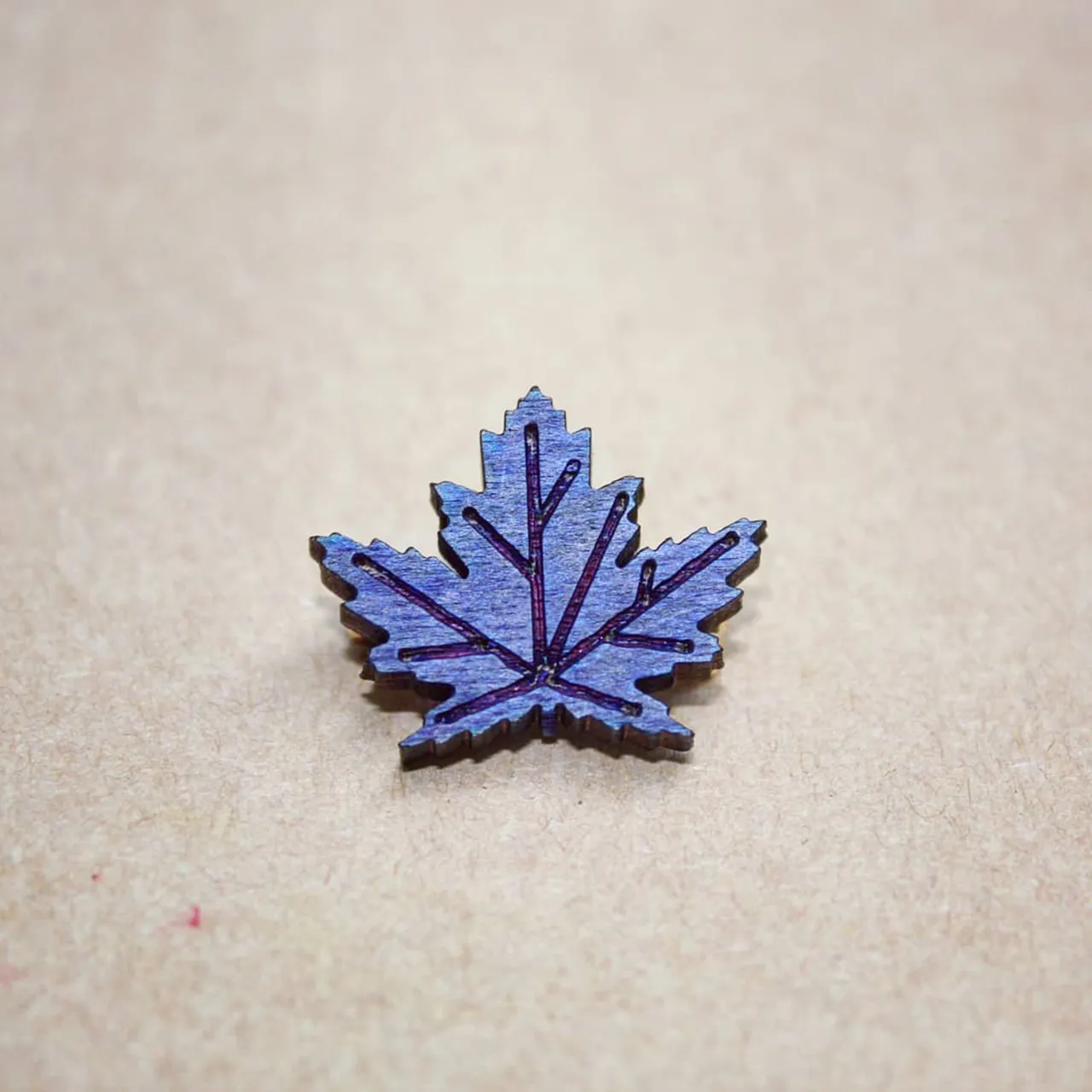 Toronto maple leafs pin photo 1
