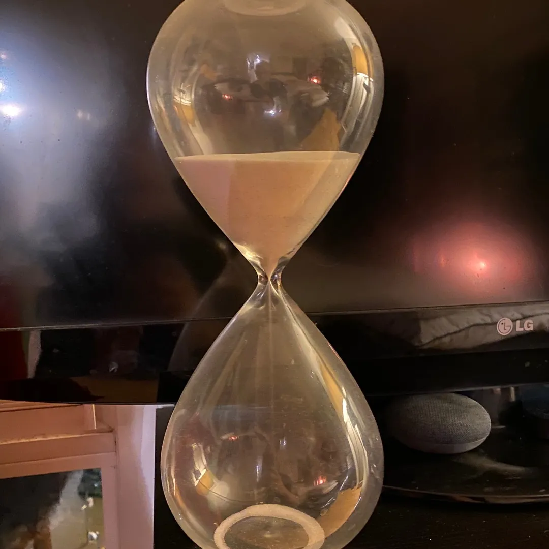 Large Hourglass Decor photo 1