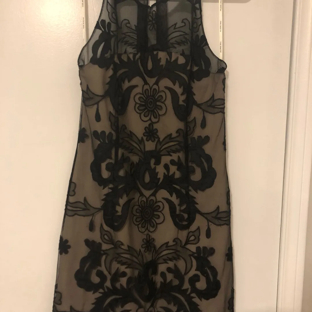 Black and nude cocktail dress - size small photo 1