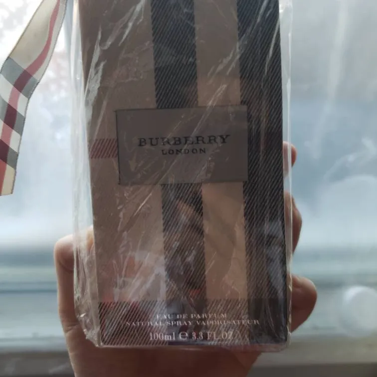 Burberry London Eau De Perfume 3.3 Oz Nib Giftable photo 4