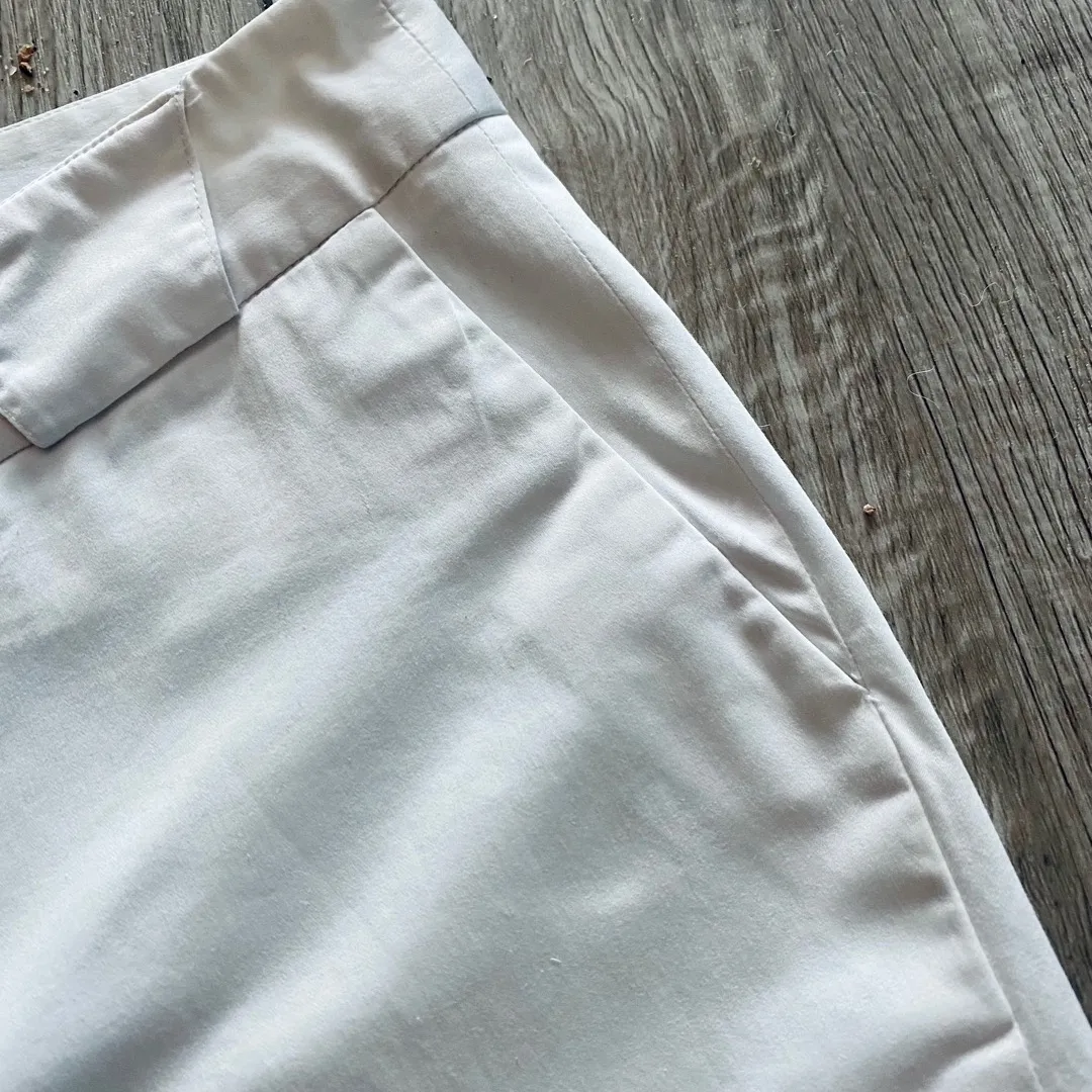 White Bermuda Shorts Bedo Size 6 photo 7