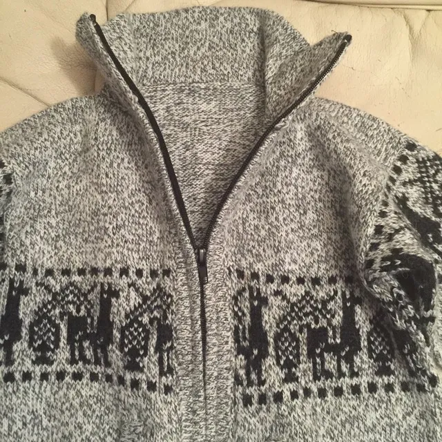 Peruvian sweater - Ultra soft - Never worn photo 1