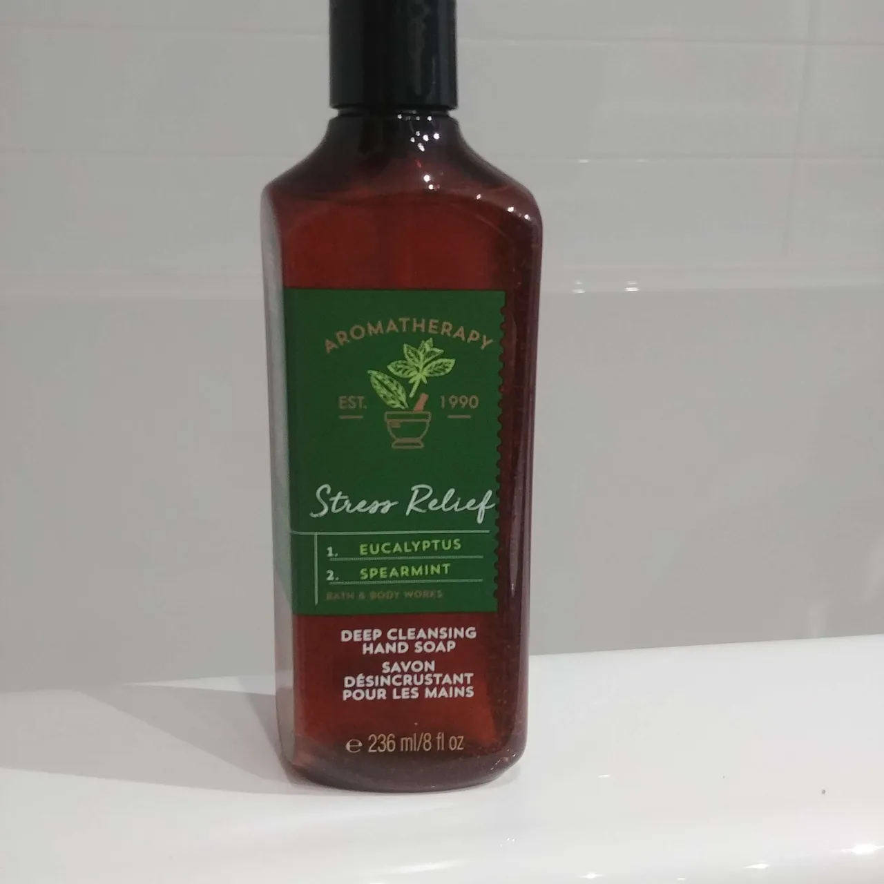 Bath and body works hand soap photo 1