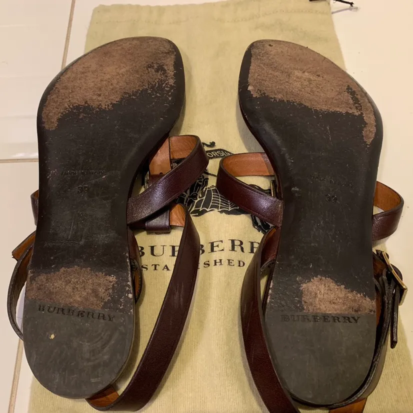 Leather Burberry Sandals Size 8 photo 3