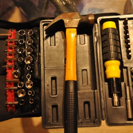 Screw Driver Set and Hammer photo 1