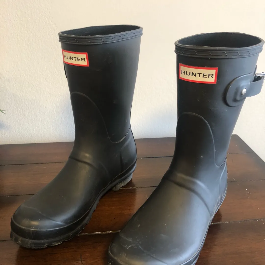 Hunter Rain Boots Size 7 photo 1
