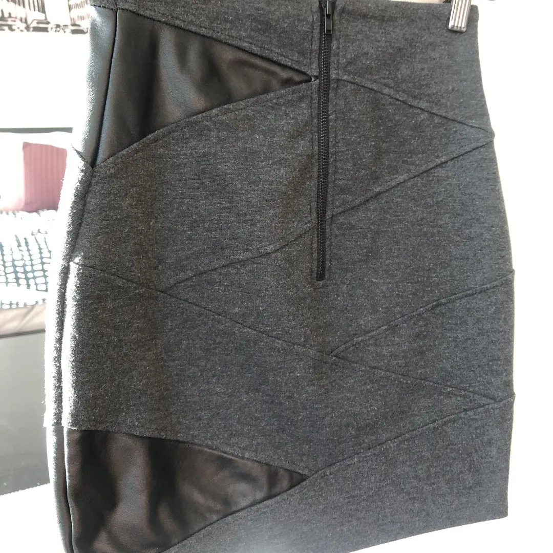 Aritzia Charcoal/Pleather Mini Skirt by Talula, Size 0 photo 5