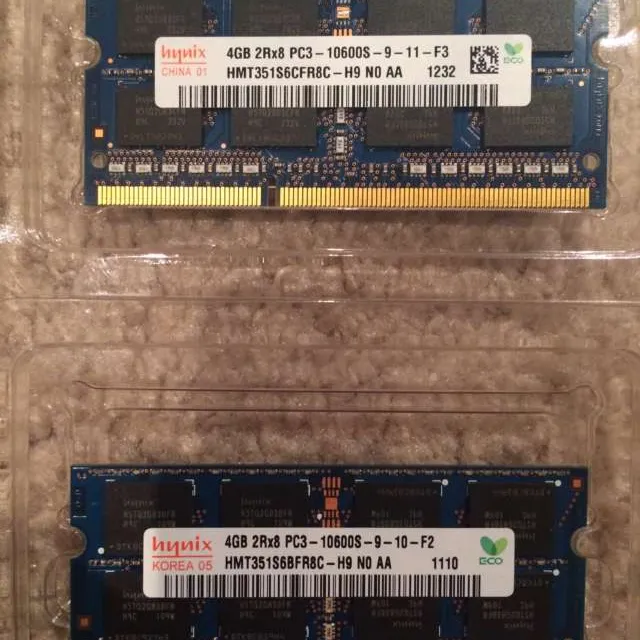 Two 4GB Macbook Pro 15.4" Memory/RAM cards photo 1