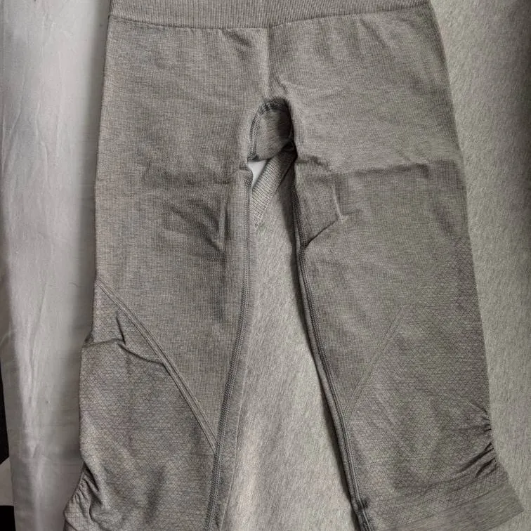 Grey Lululemon Pants Brand New Size 2 photo 1