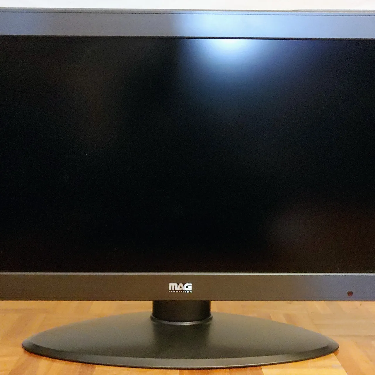 MAG InnoVision Proview RX-276 27.6" 16:9 LCD TV with remote photo 1