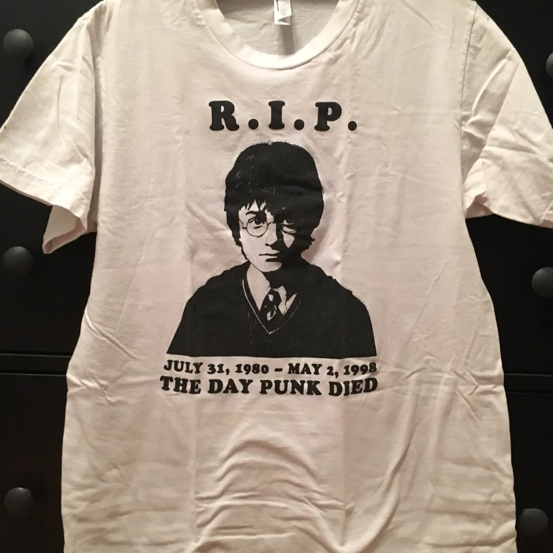 Size M Harry Potter T-shirt photo 1