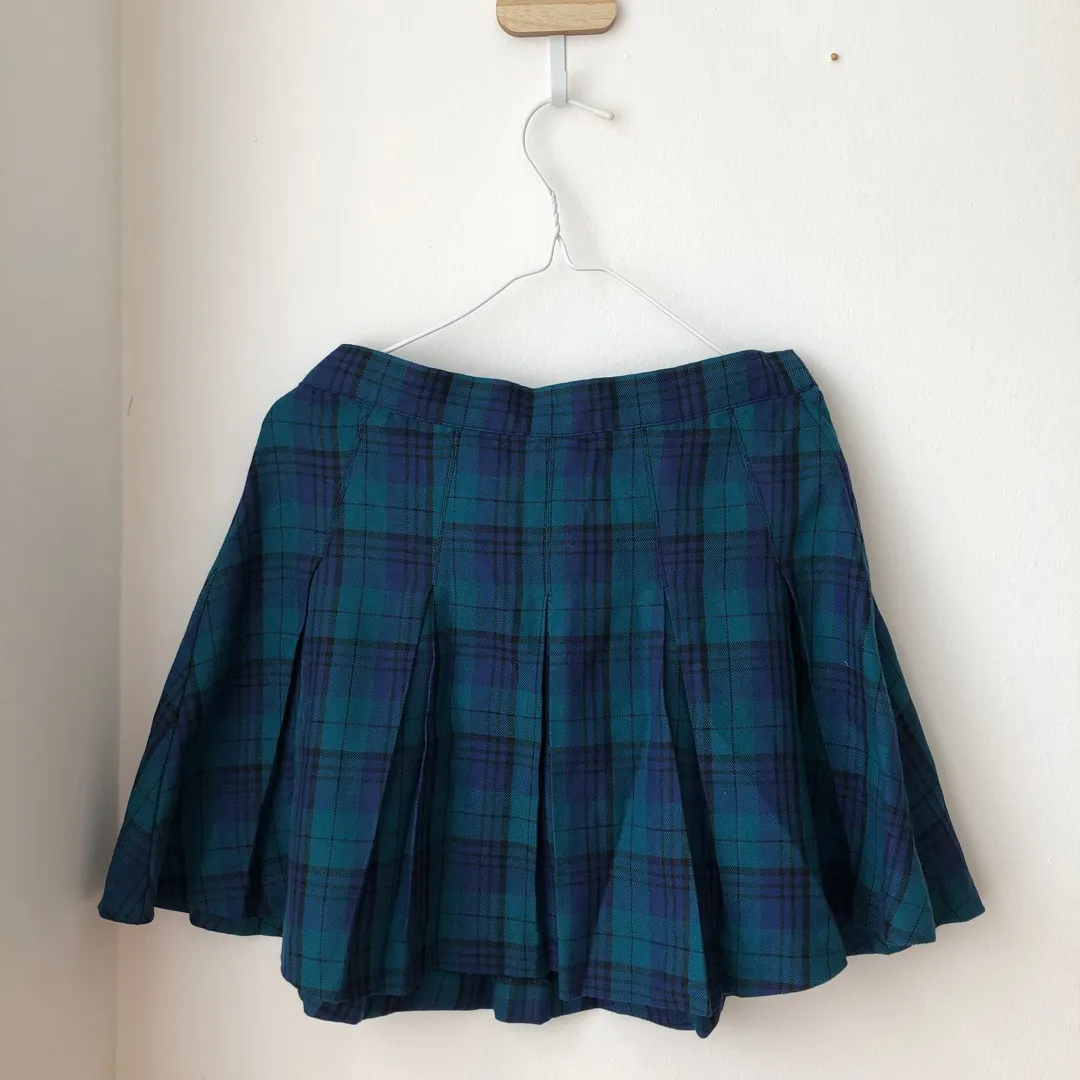 H&M Mini Pleated Skirt Small Size photo 1