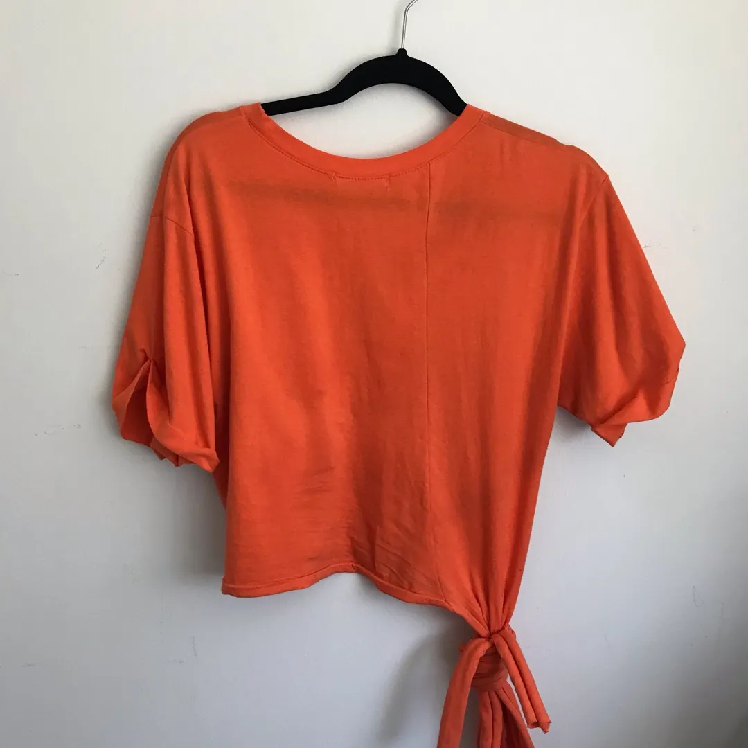 Orange T shirt w Tie photo 3