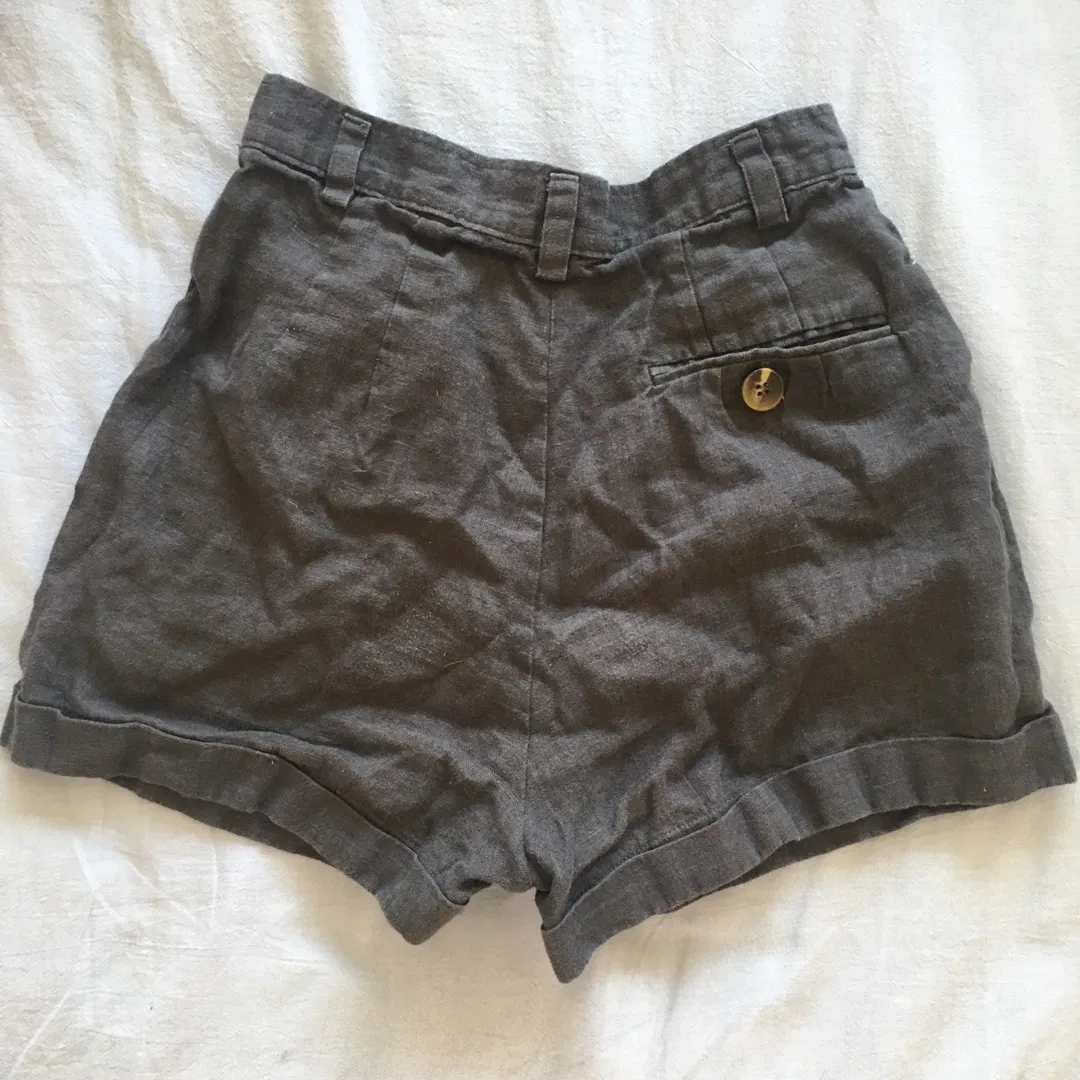 American Apparel linen shorts photo 3