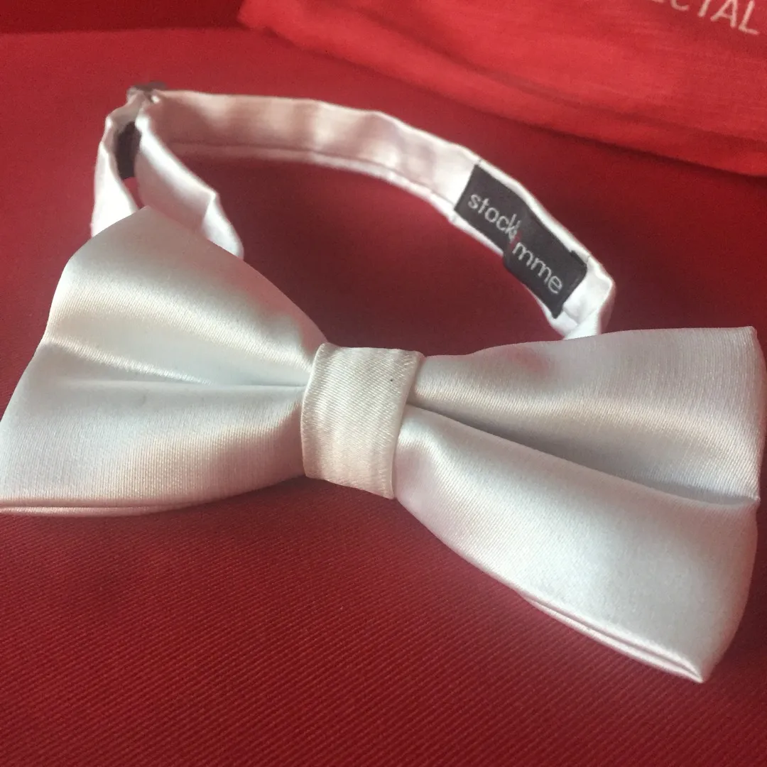 White Easy Bow Tie From Stockhōmme photo 3
