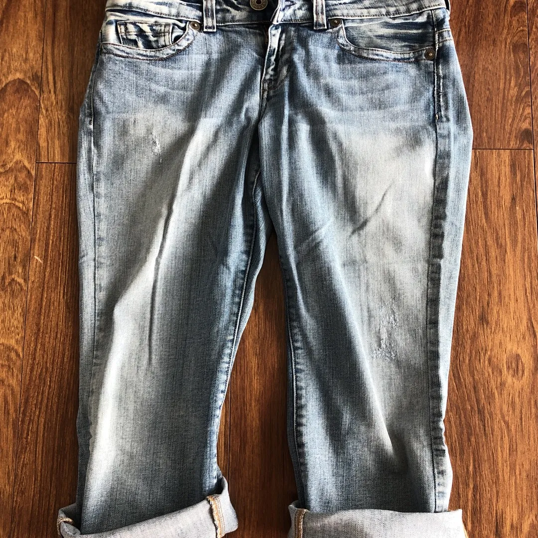 Guess Cropped Jeans Size 31 photo 1