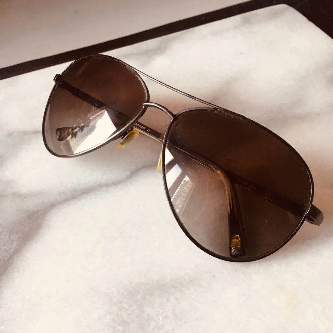 Tommy Bahama Polarized Sunglasses photo 1