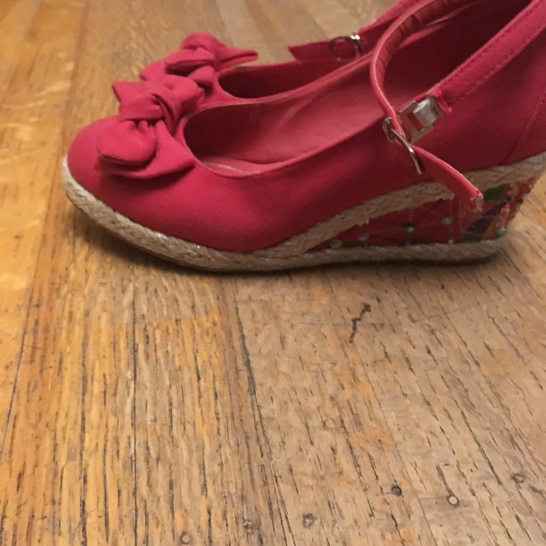 Cute Red Bow Wedge Espadrilles Size 36 / 6 photo 3