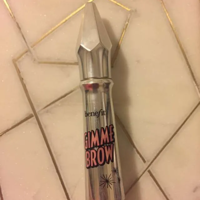 Benefit Gimme Brow photo 1