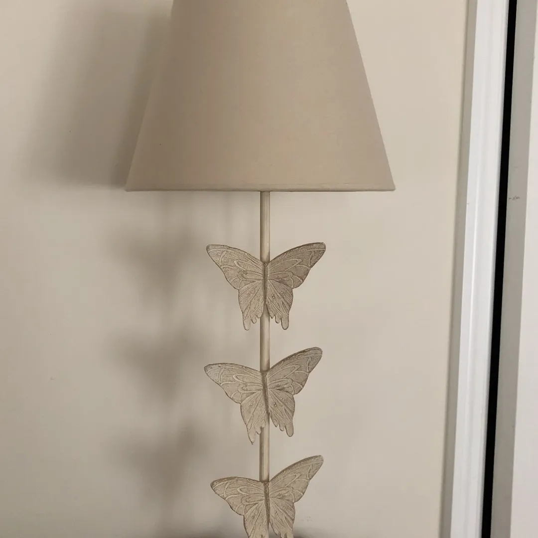 Cute Butterfly Detail Lamp photo 1