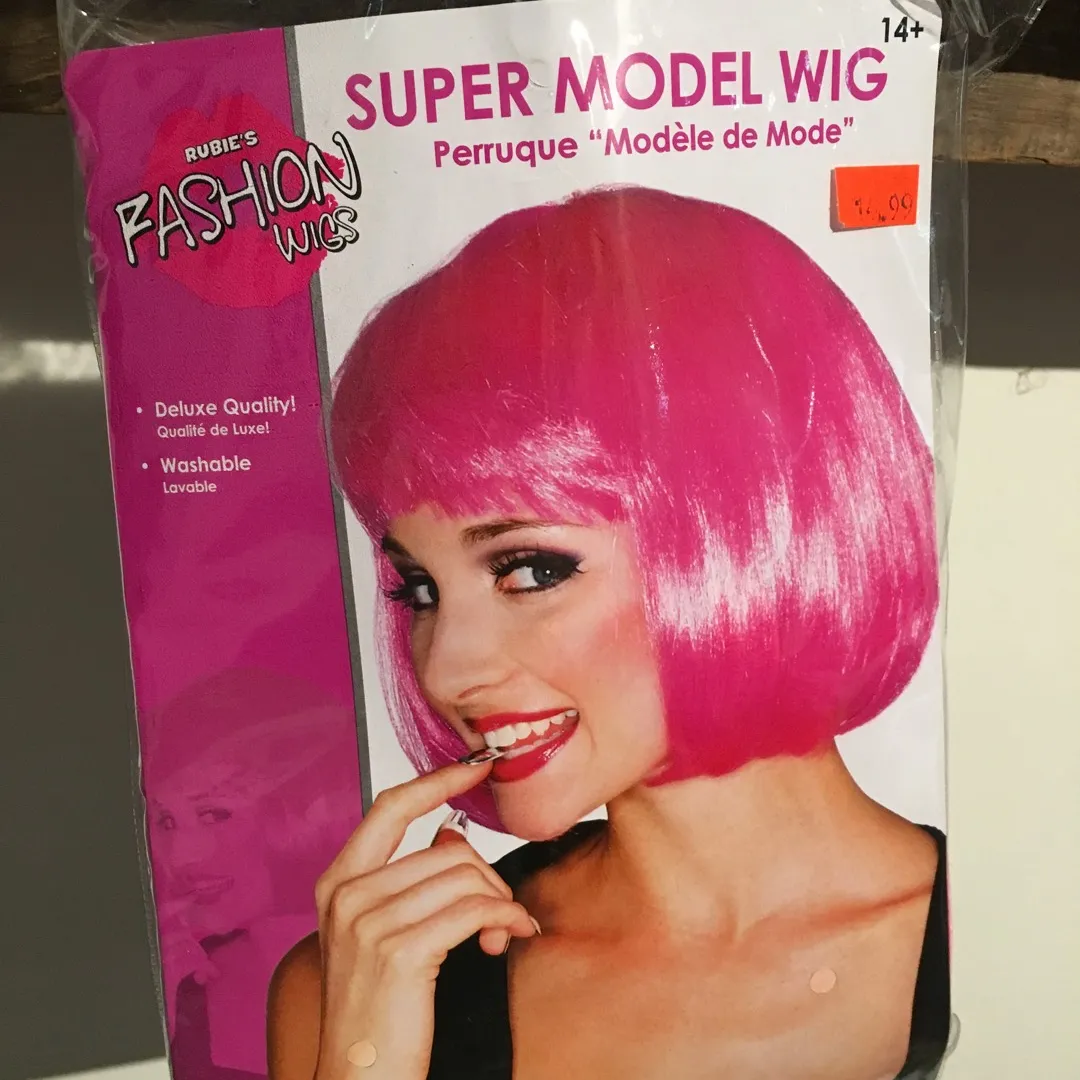 Pink Wig photo 1