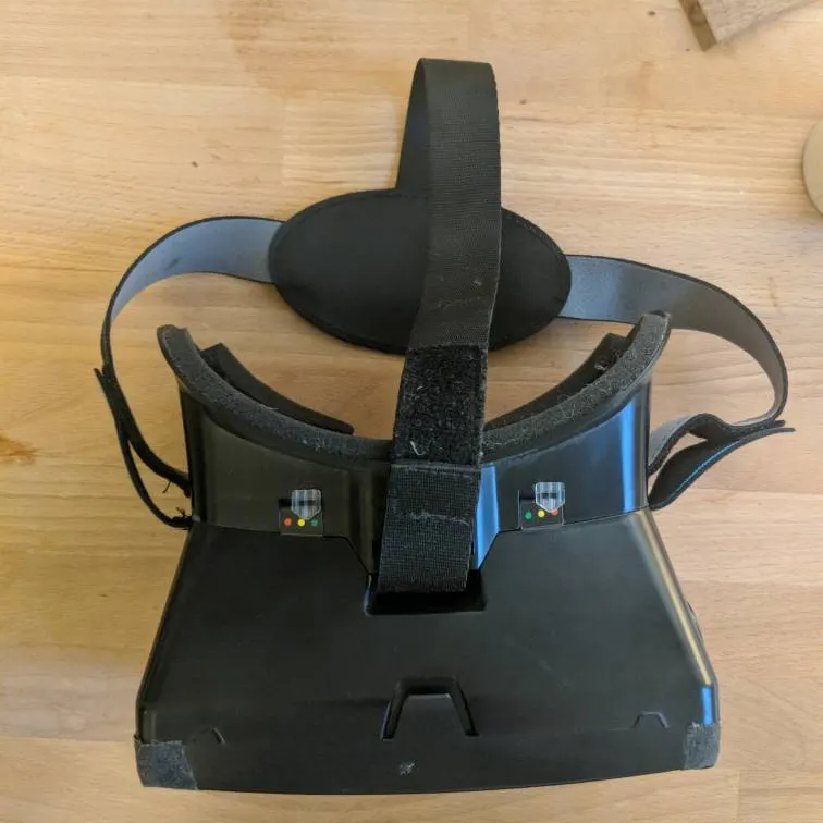 Vigica VR Headset photo 1