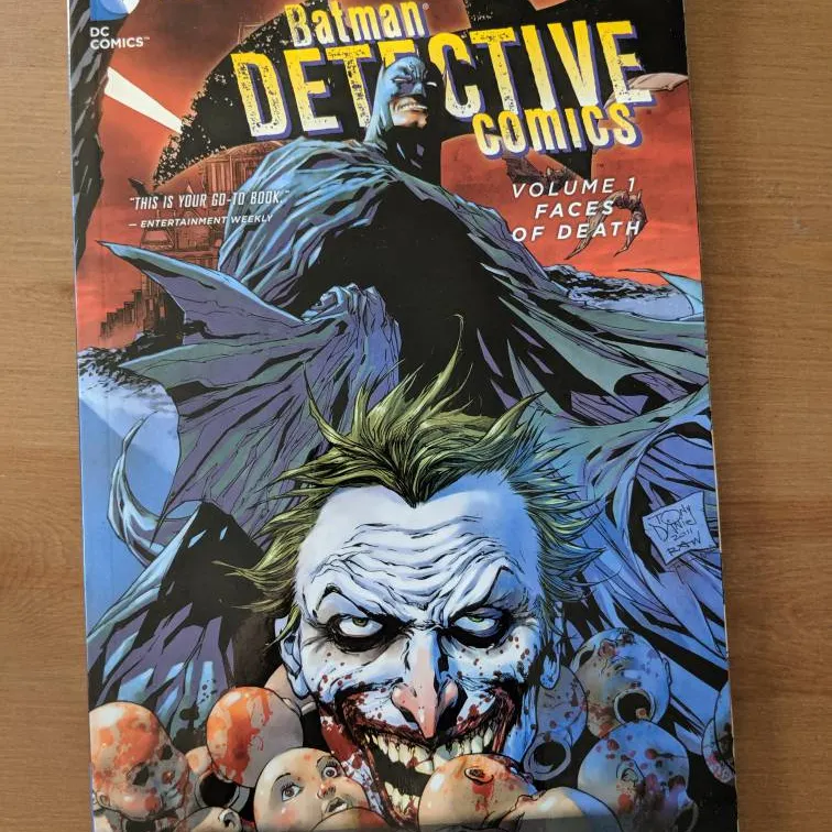 Batman Detective Comics Volume 1 photo 1